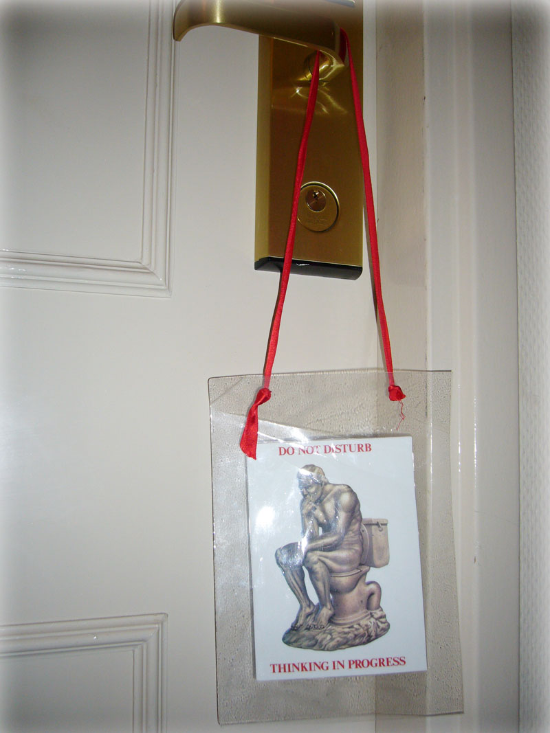 sleutelhanger met de denker hotel filosoof